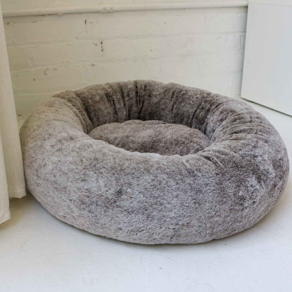 Noots Pets Chara Modern Cat Bed Grey