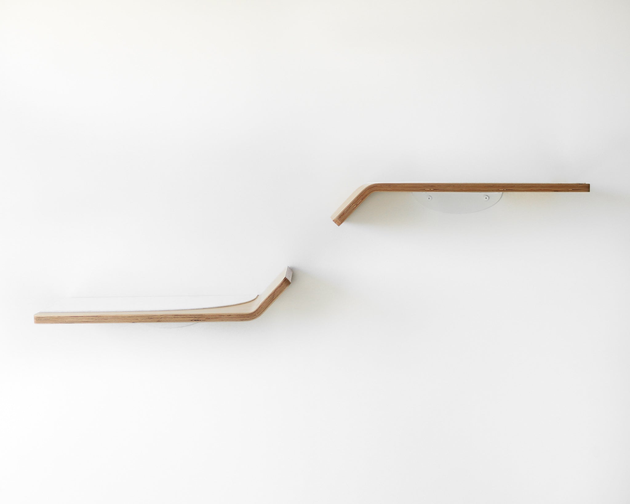 Figo cat shelves front view