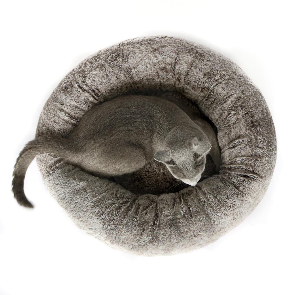 Noots Pets Chara Luxury Faux Fur Cat Bed